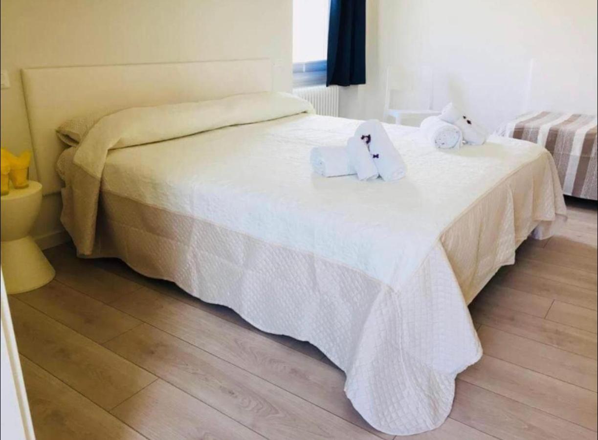 Welcome Traveller Lea Apartments Garda  Bagian luar foto