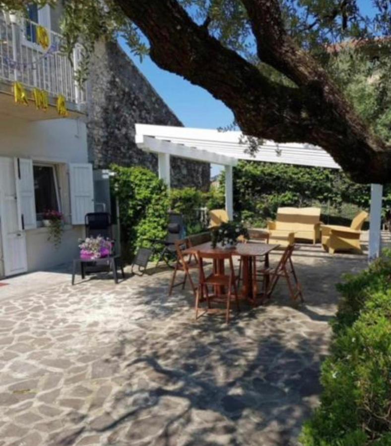 Welcome Traveller Lea Apartments Garda  Bagian luar foto